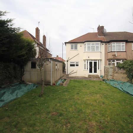 Villa Kenton House Harrow Exterior foto
